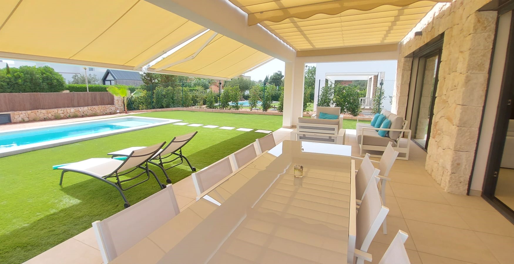 IA-308 Nueva Villa en D'alt con piscina